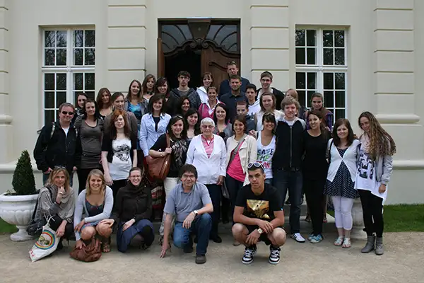 2010, Begegnungsstätte Schloss Gollwitz nach einem Gespräch mit Schülerinnen und Schülern