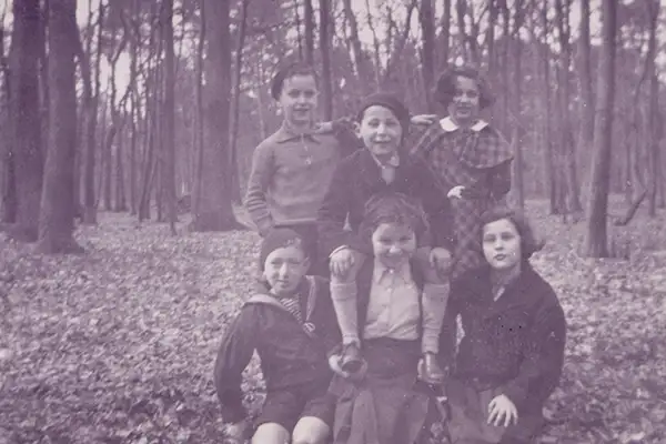 1937, Marga mit Freunden